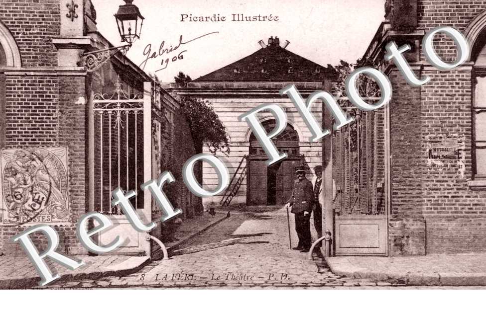 Le Theatre