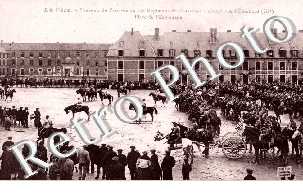 Souvenir de l&#039;arrivee du 19Â° Regiment de Chasseurs a cheval, Place de l&#039;Esplanade
