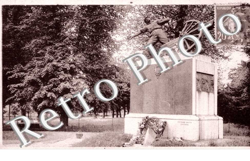 le monument aux morts
