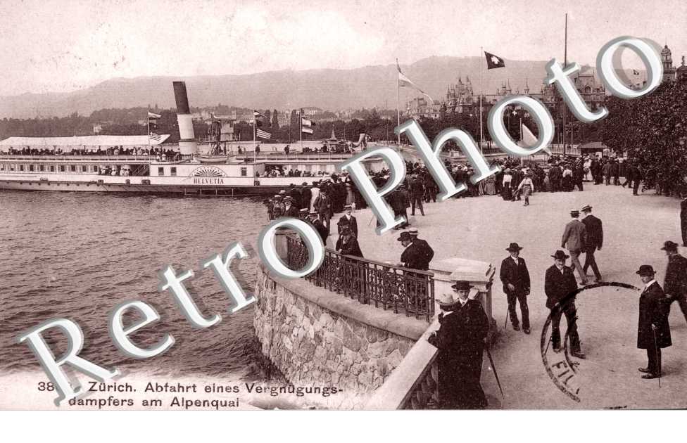 Abfahrt eines Vergnugungsdampfer am Alpenquai. Depart d&#039;un bateau de plaisance a l&#039;Alpenquai