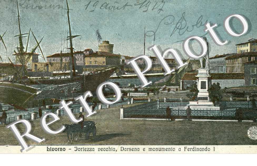 Fortezza vecchia, Darsena e monumento a Ferdinand 1