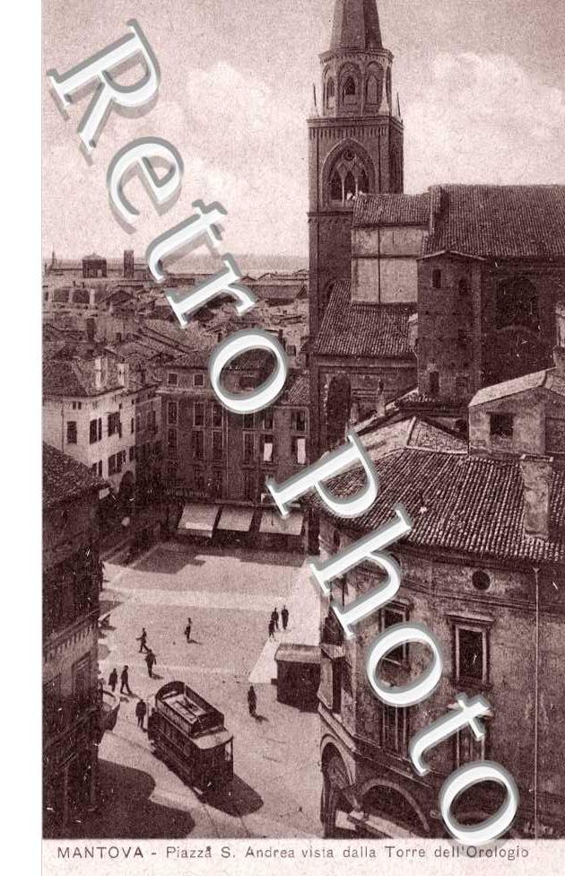 Piazza S. Andrea vista dalla Torre dell&#039;Orologio