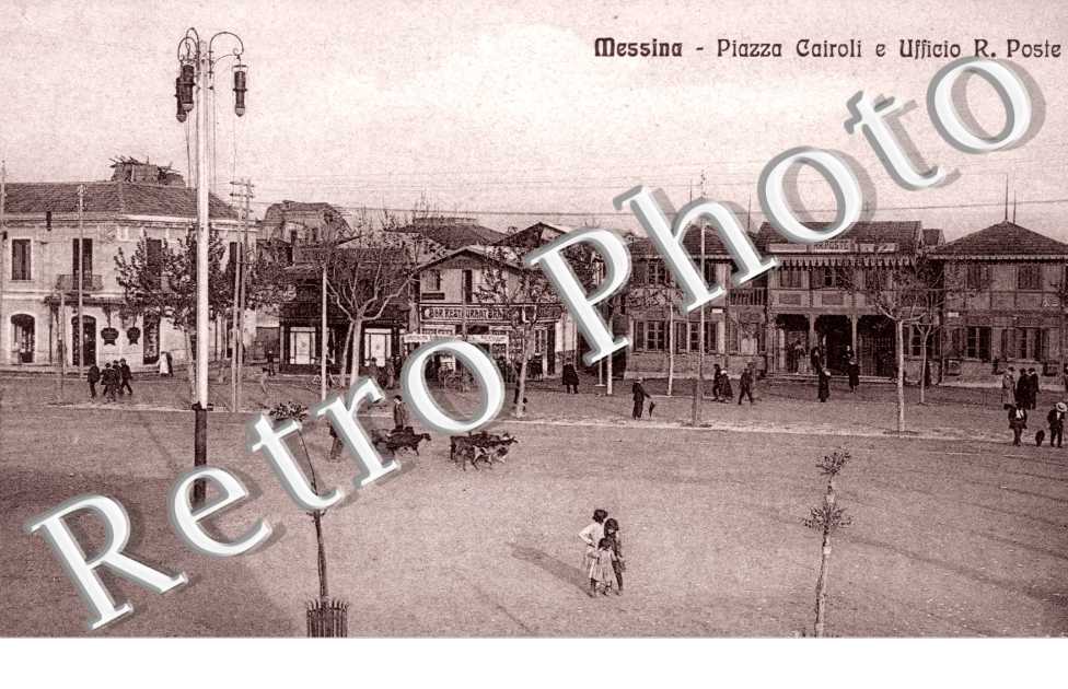 Piazza Cairoli e Ufficio R. Poste