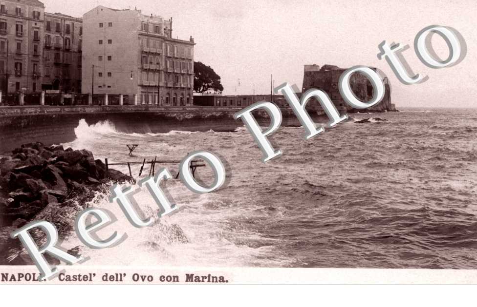 Via Partenope Castel&#039; dell&#039; ovo con Marina