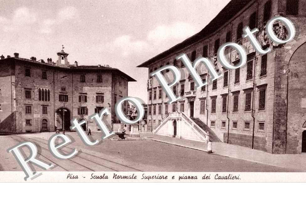 scuola normale superiore e piazza dei Cavalieri