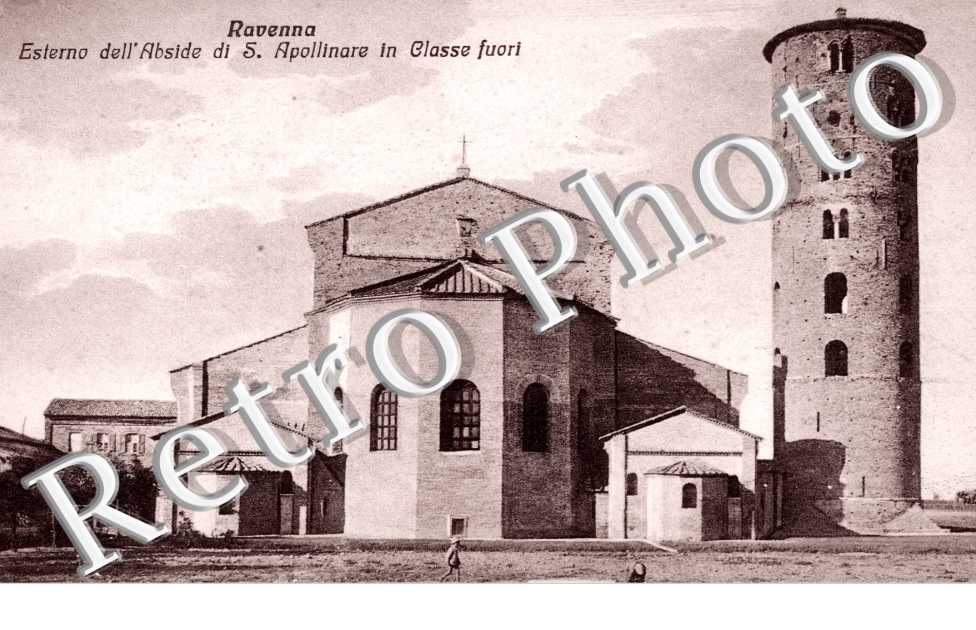 esterno dell&#039;abside di San Apollinare in classe fuori