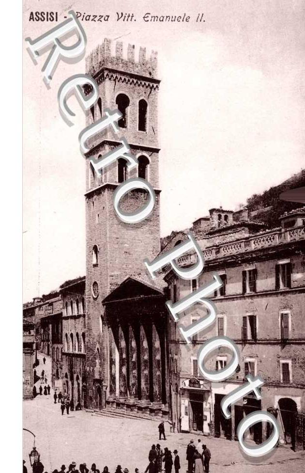 Piazza Vitt. Emanuele II