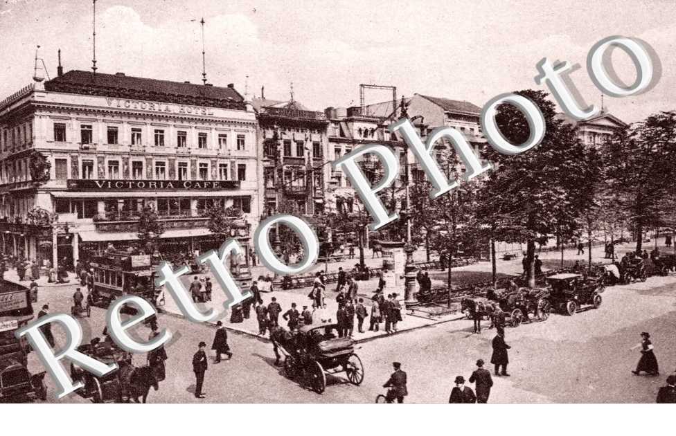 Unter den Linden Ecke Friedrichstrasse