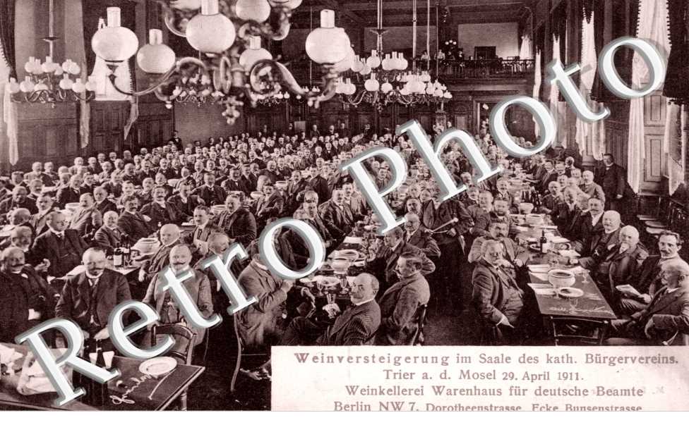 Weinversteigerung im Saale des Katholische Burgervereins