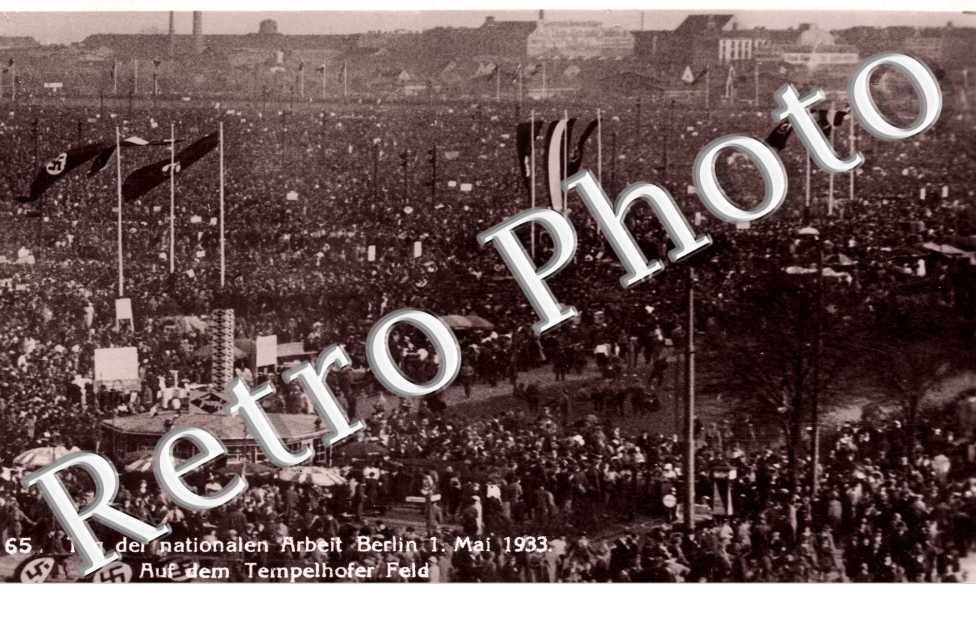 Fete du travail 1er mai 1933 Auf dem Tempelhofer Feld - Croix  Gammees