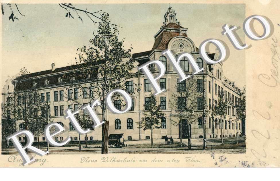Neue Volkschule vor dem roten Thor