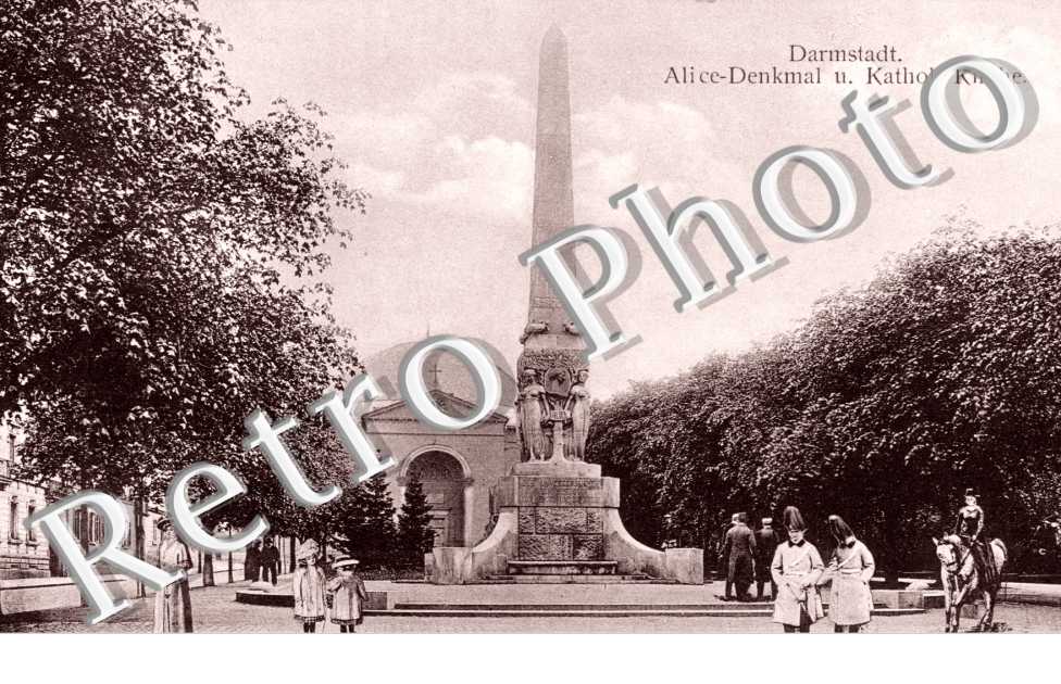 Darmstadt, Alice-Denkmal und Katholische Kirche
