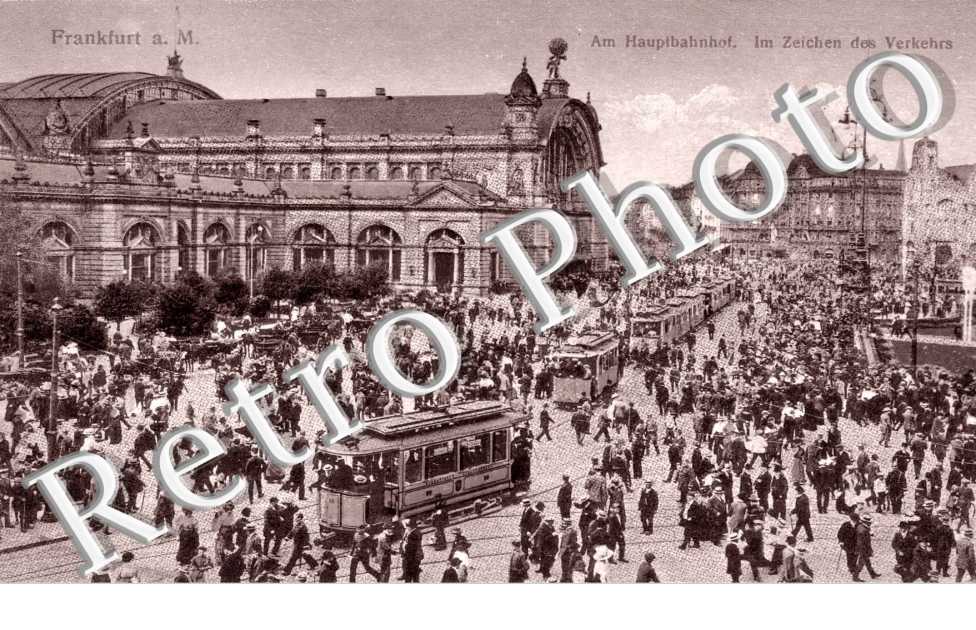 Am Hauptbahnhof  Im Zeichen des Verkehrs