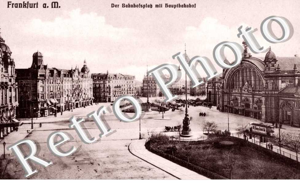 Der Bahnhofplatz mit Hauptbahnhof