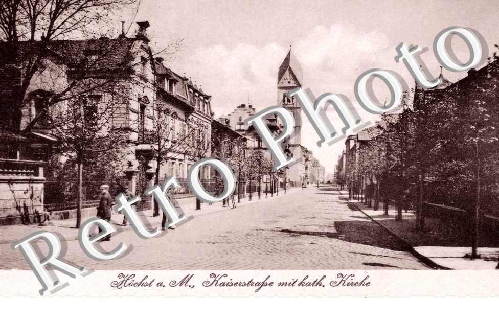 Hochst a.M, Kaiserstrasse mit katholische Kirche
