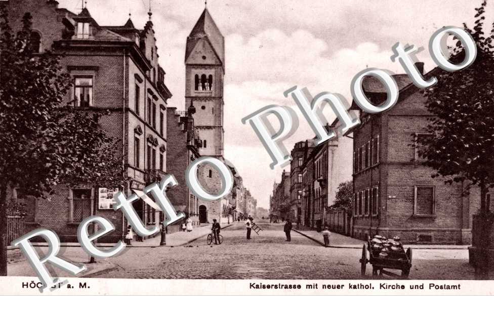 Kaiserstrasse mit neuer kalhol Kirche und Postamt