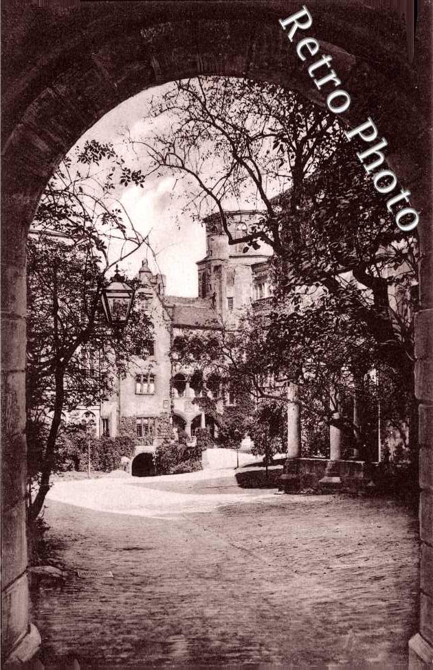 Der Schlosshof