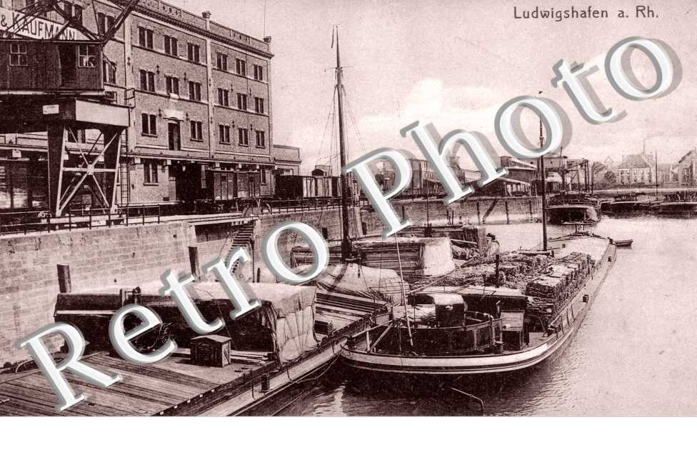 Une peniche