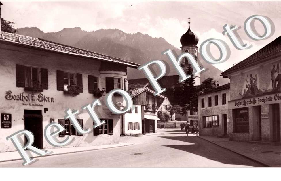 Une Rue et Eglise