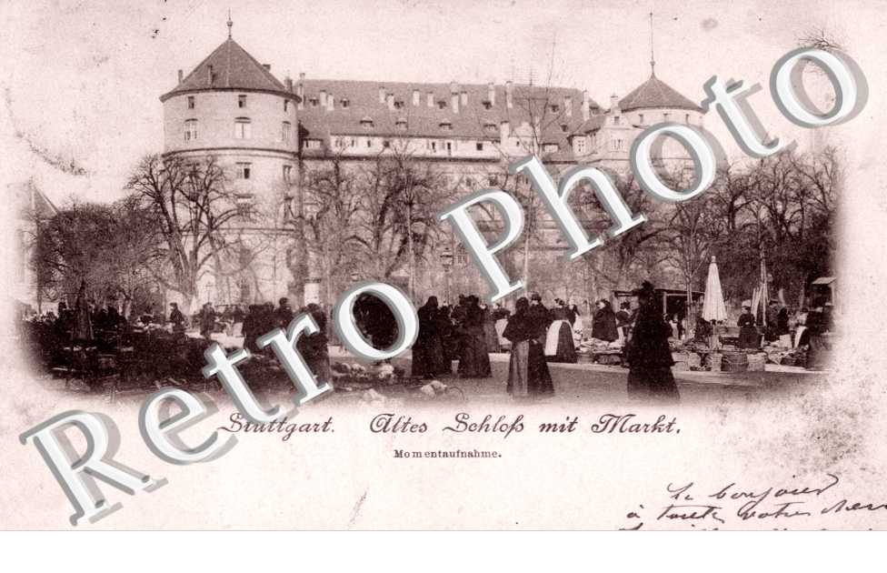 Altes Schloss mit Markt