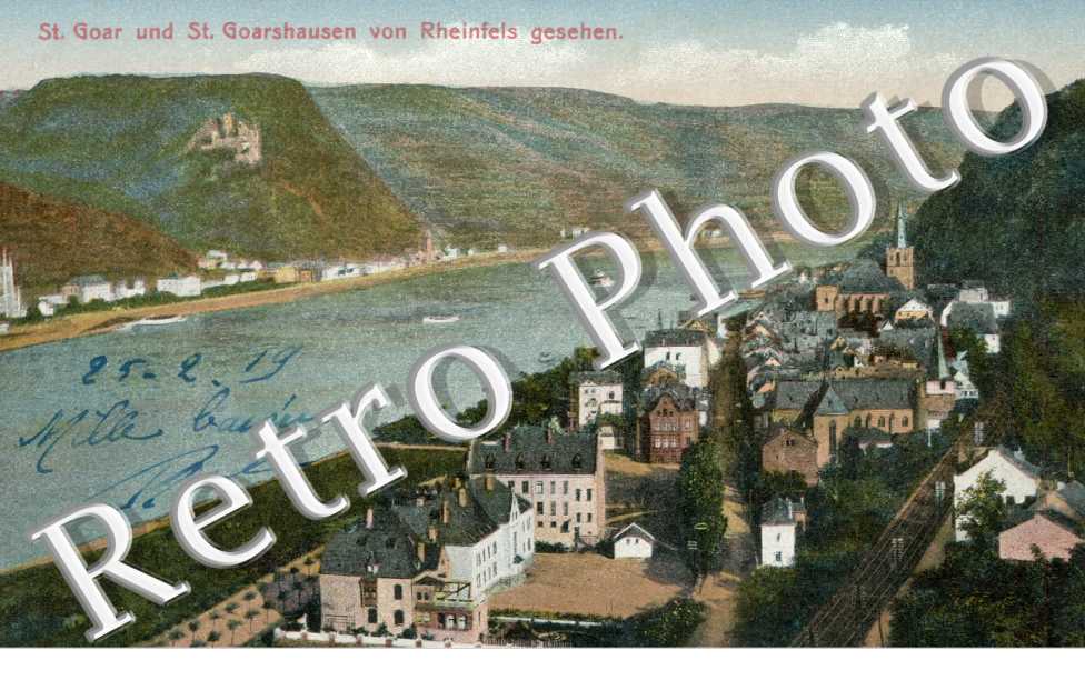 St Goar und St Goarshausen von Rheinfels gesehen.