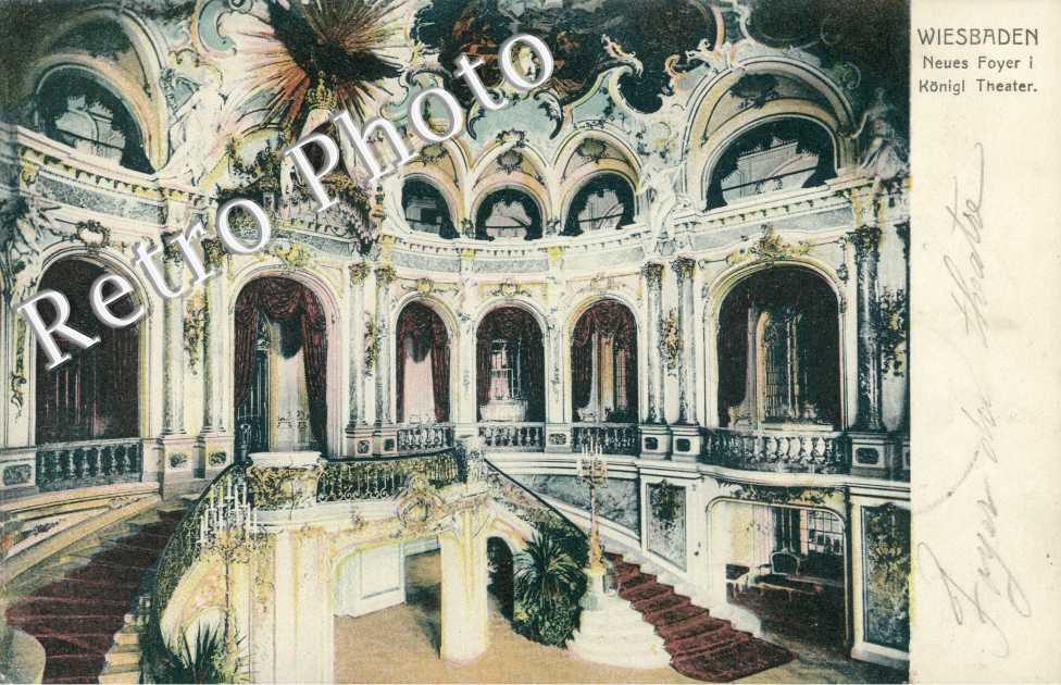 Neues Foyer i Konigl Theater