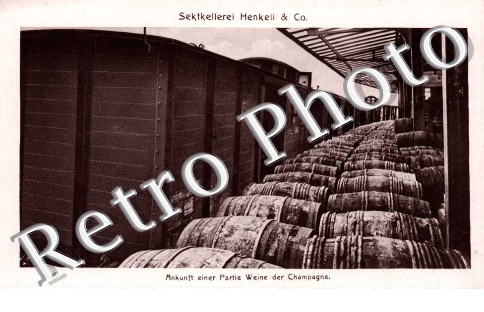 Sektkellerei henkell & co - Ankunft einer partie Weine der champagne