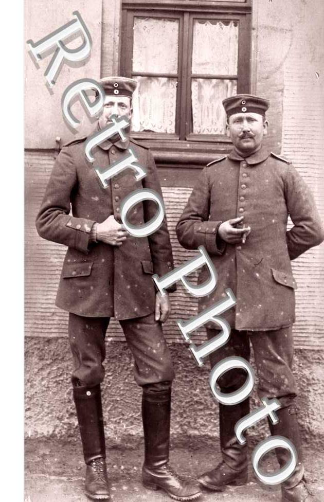 Deux militaires