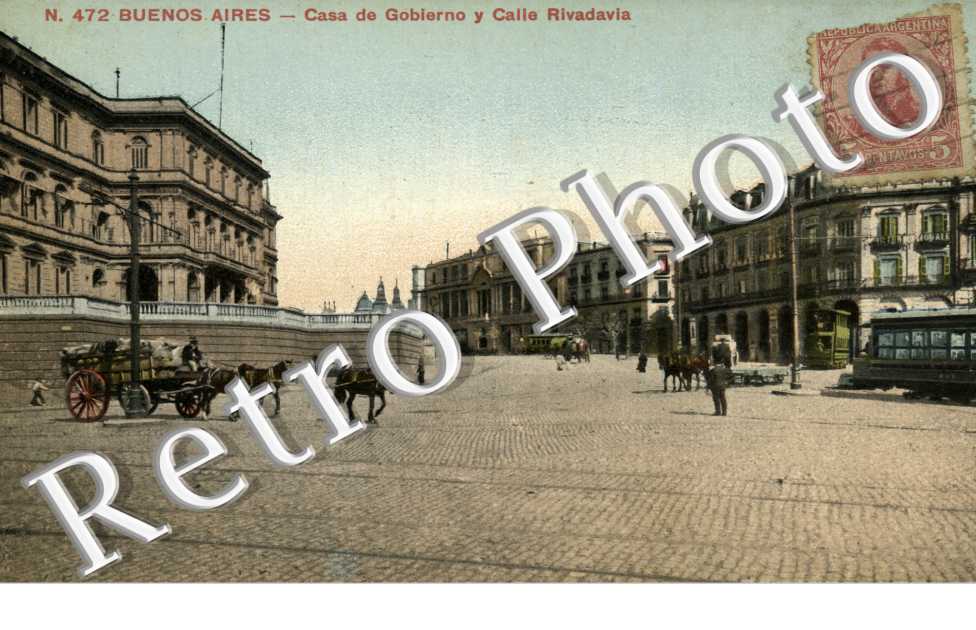 Casa de Gobierno y calle Rivadavia