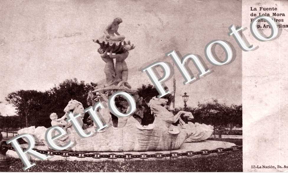 Fuente Lola Mora