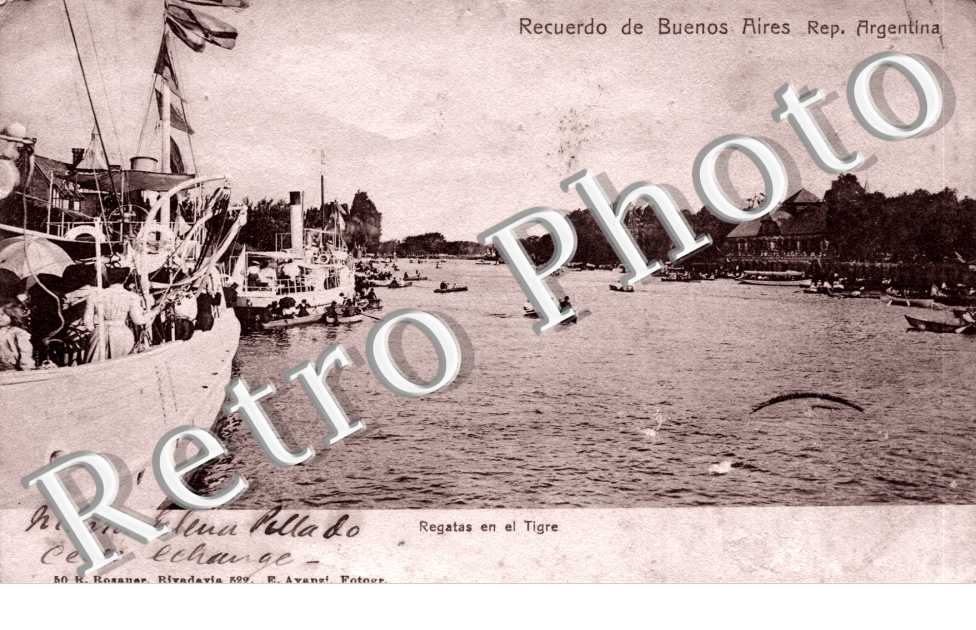 Regatas en el Tigre