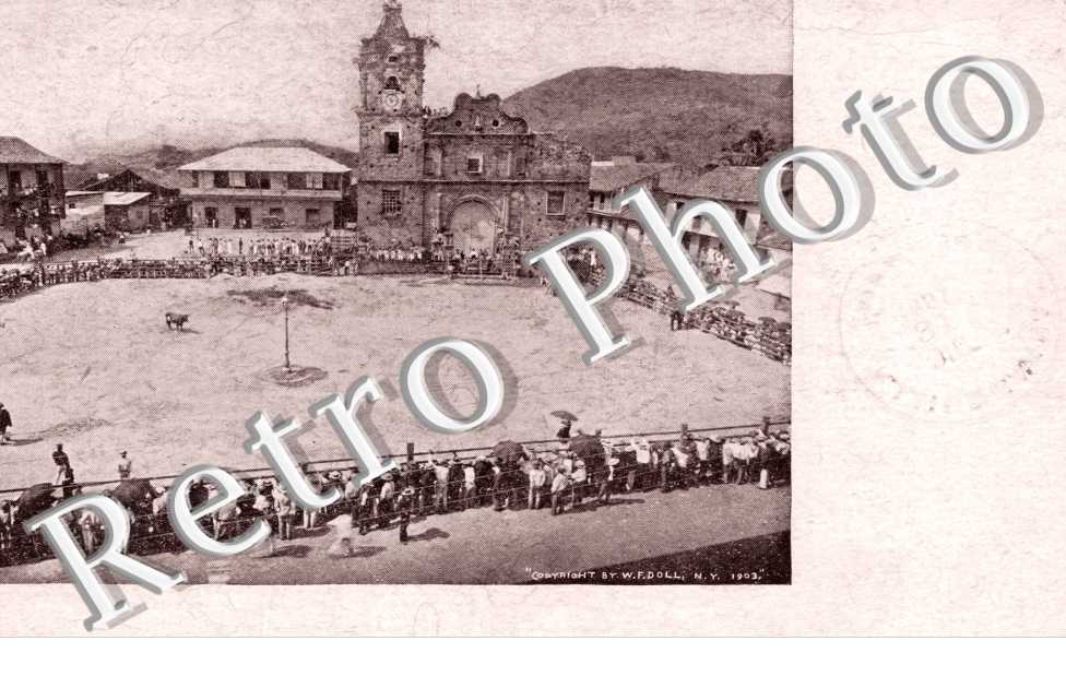 Fete sur la Place en 1903