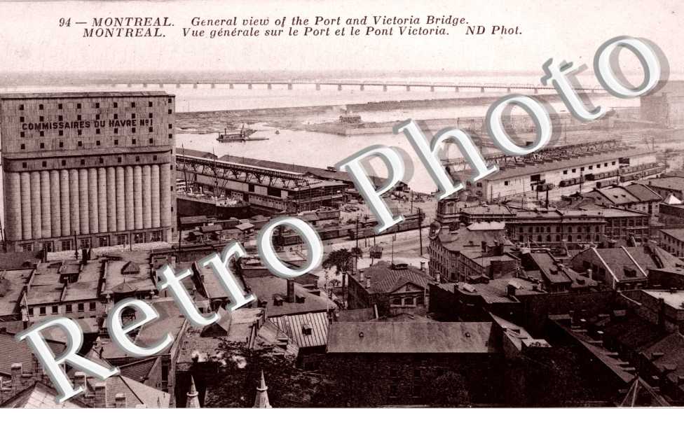 Vue generale sur le port et le pont Victoria