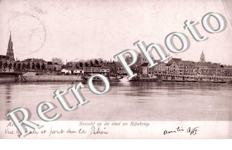 Gezicht op de stad en Rijnbrug