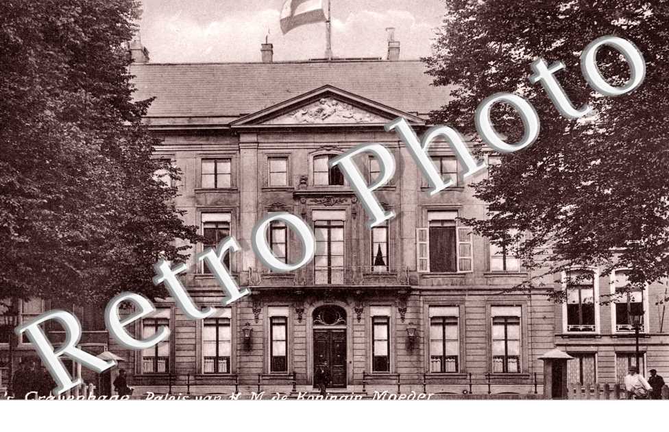paleis van H.M de Konindgin Moeder. Palais de  H.M de Konindgin