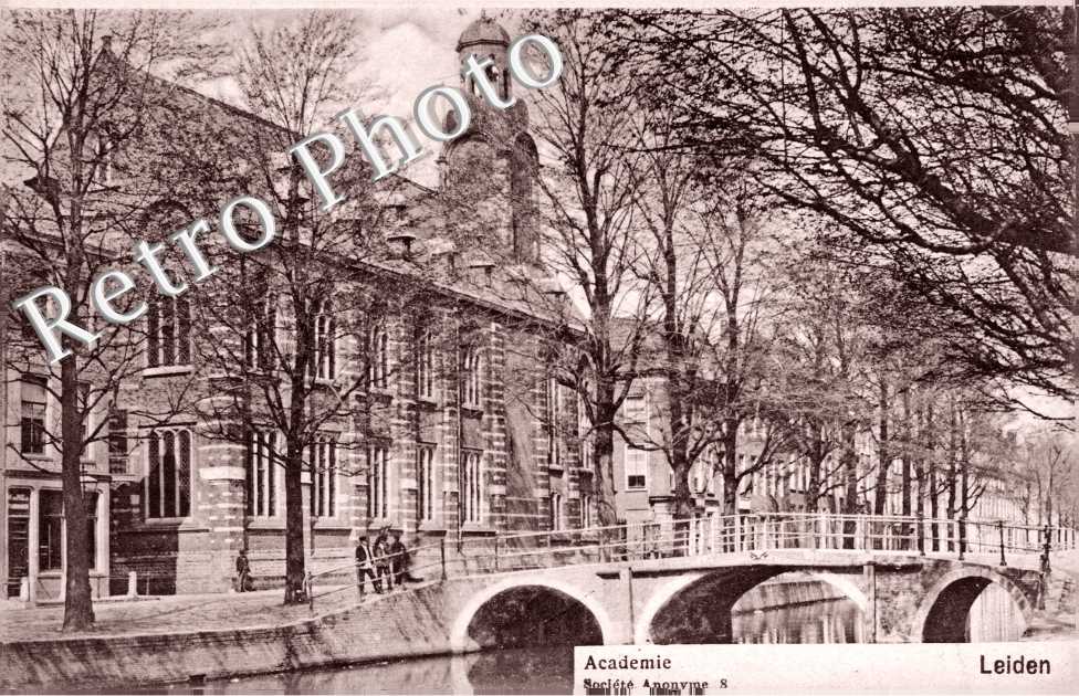 Académie société anonyme