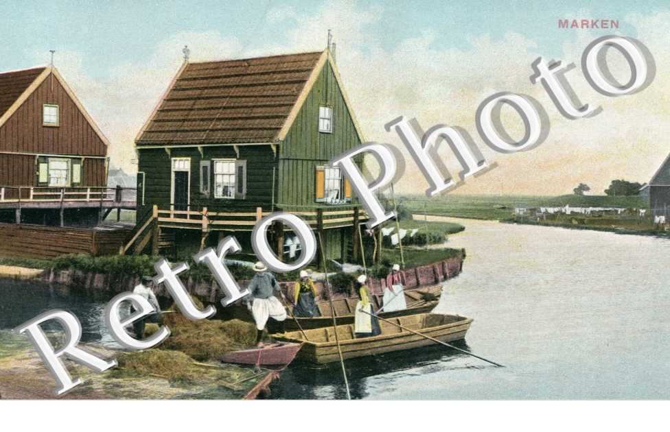 Des personnes sur une barque
