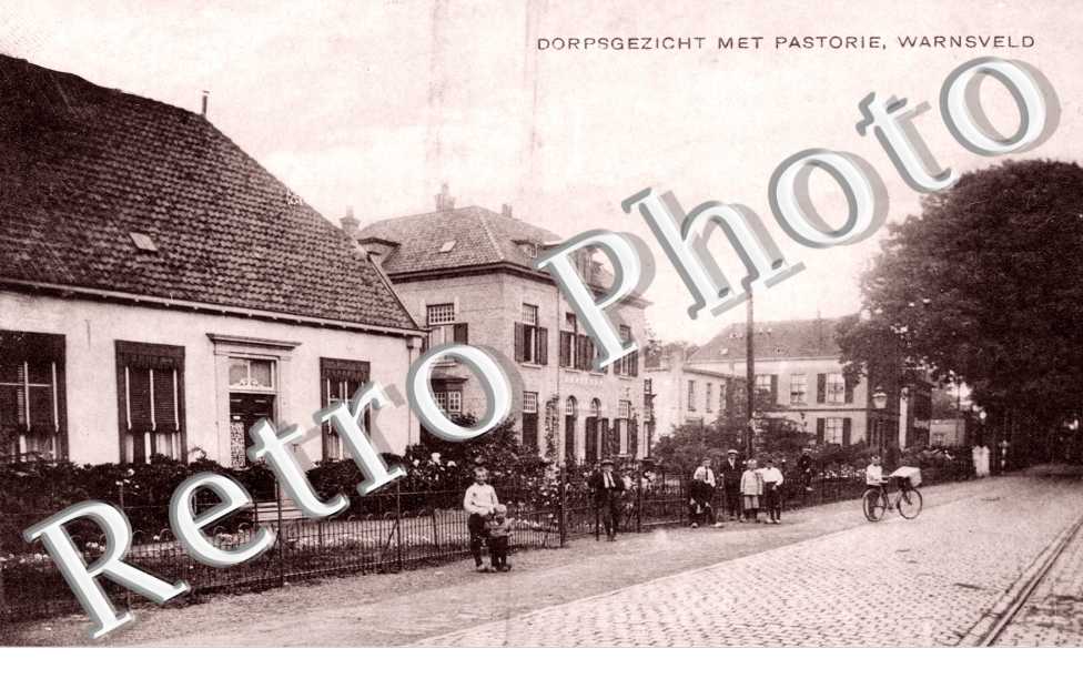 Dorpsgezicht met Pastorie