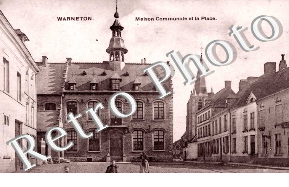 Maison Communale et la Place