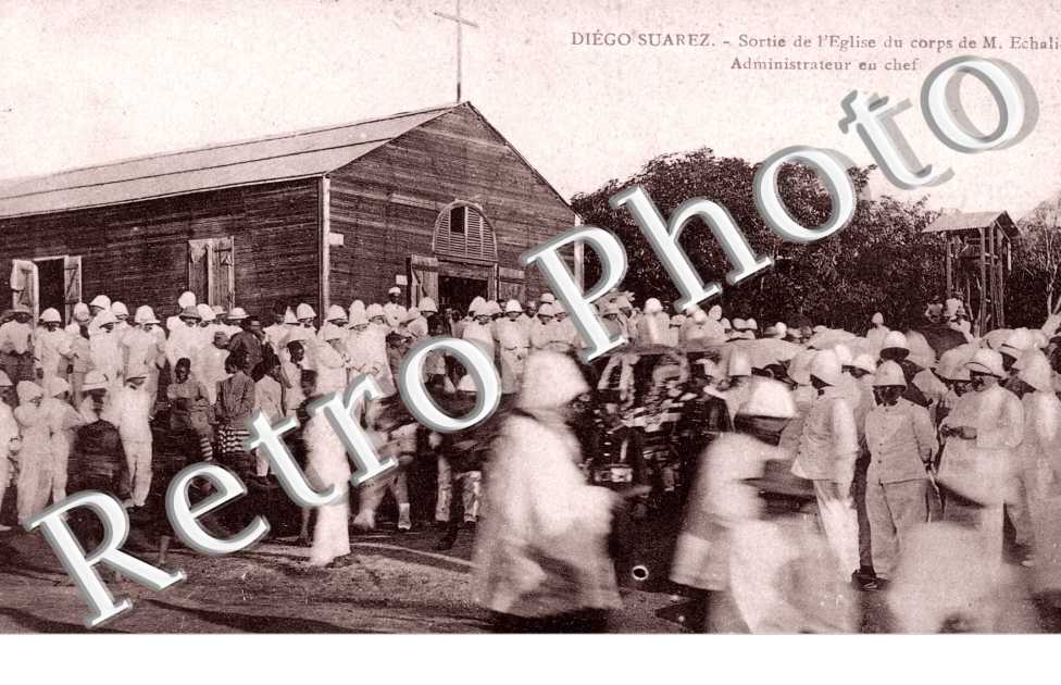 Sortie de l&#039;Eglise du corps de Monsieur Echalier