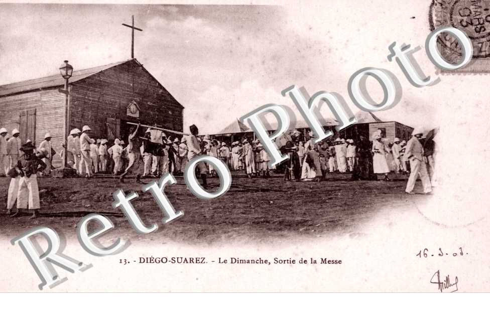 le Dimanche, Sortie de la Messe