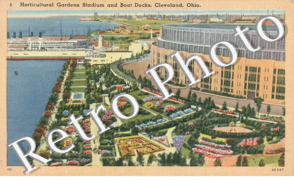 Horticultural Gardens Stadium and Boat Docks