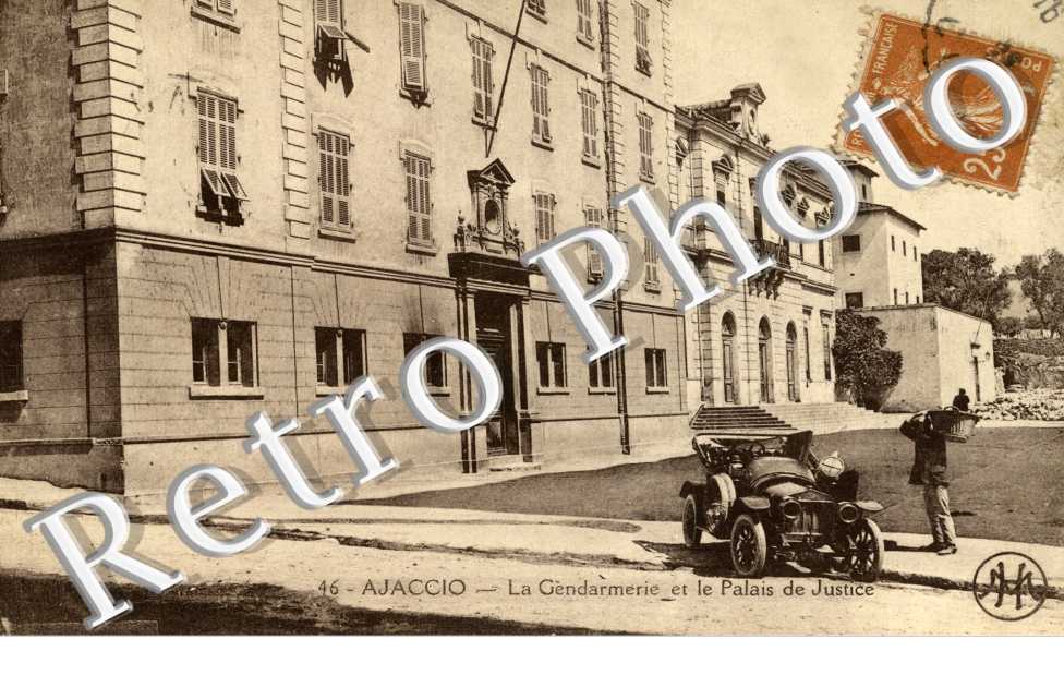la gendarmerie et le palais de justice