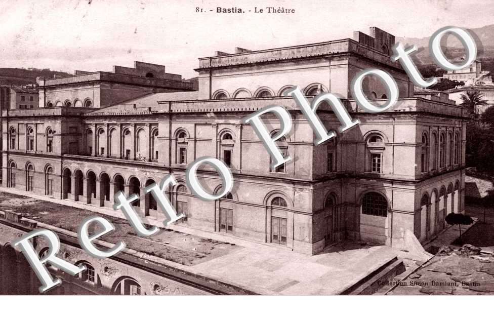 le theatre