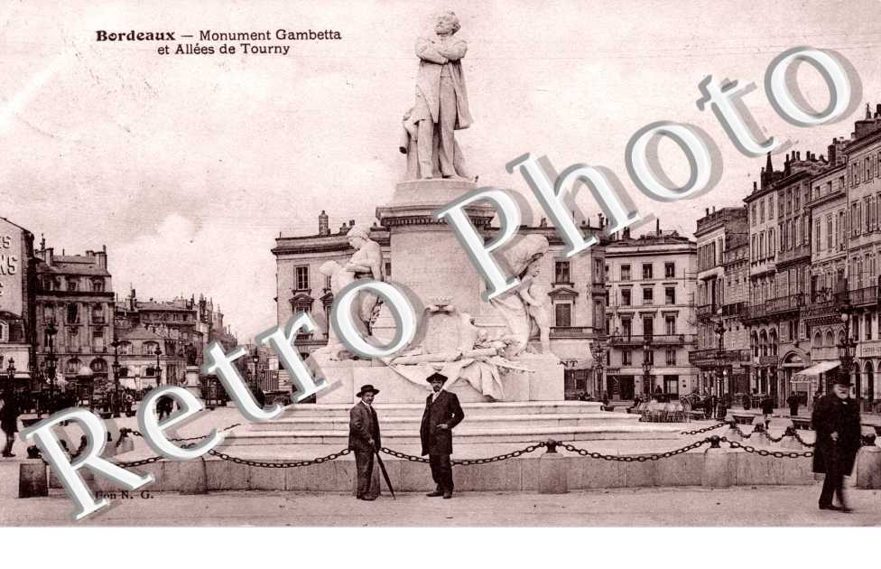 Monument Gambetta et allees de Tourny