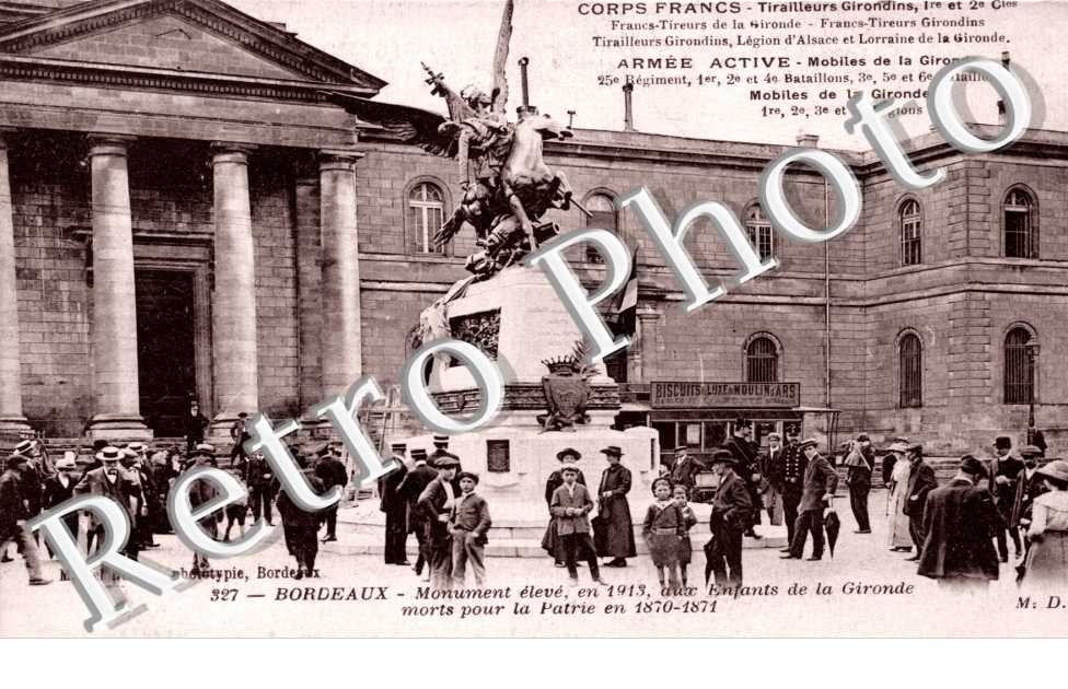 Monument eleve en 1913