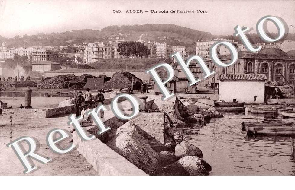Un Coin de l'Arriere Port
