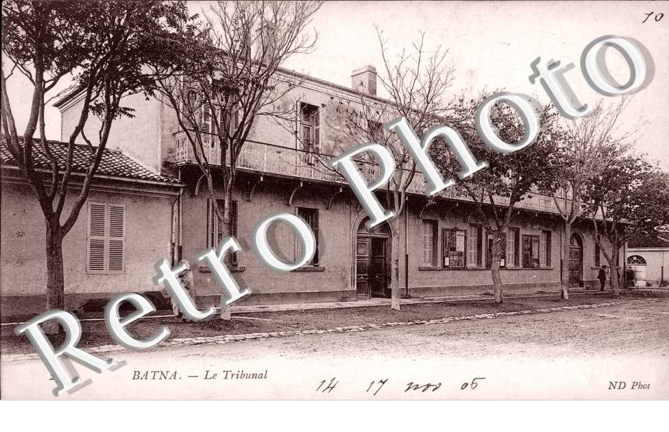 le Tribunal