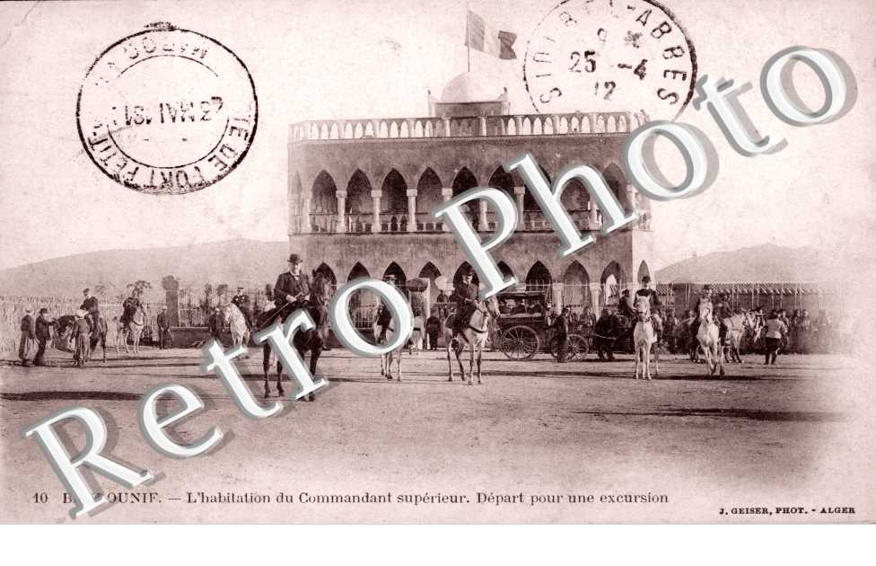 Habitation du commandant superieur - depart pour une excursion