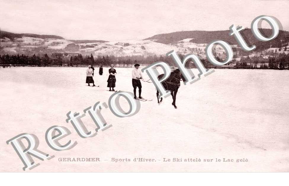 Port d&#039;hiver - ski attele sur le lac gele